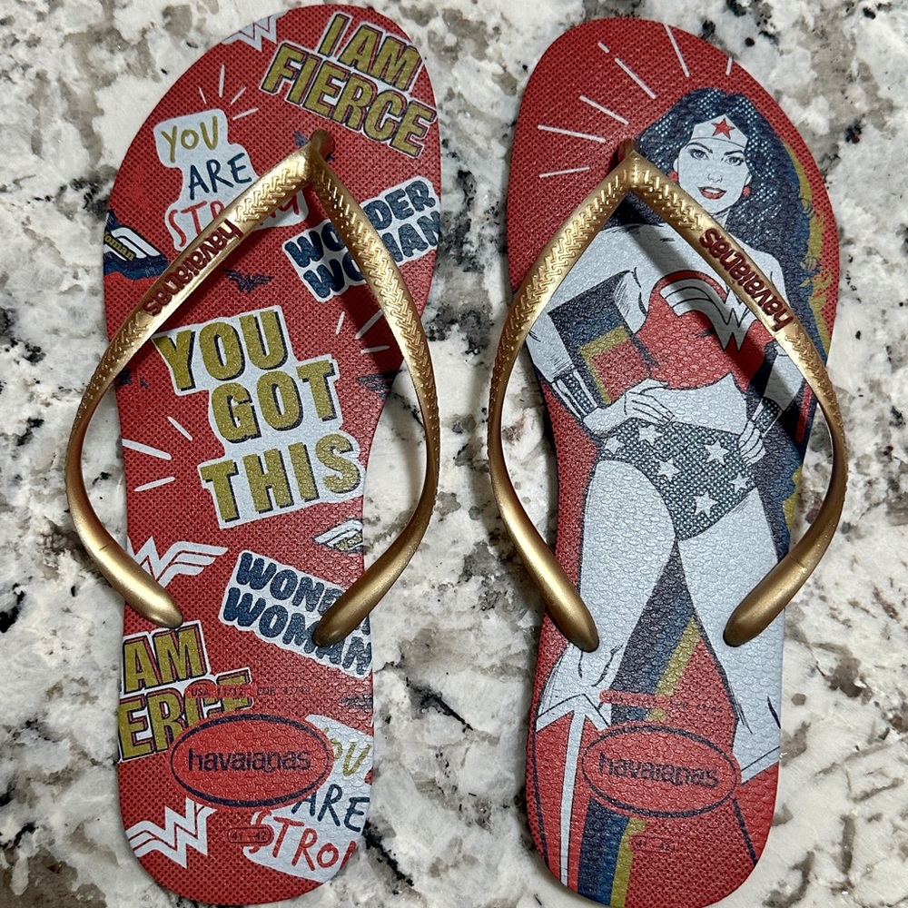 SOLD‼️  havaianas Wonder Woman Flip Flops